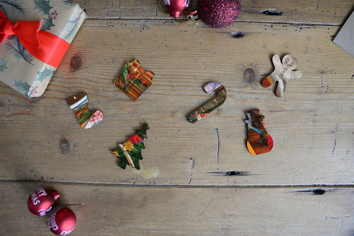 Christmas Dinner at Santa's Workshop - 300 Piece Wooden Jigsaw Puzzle